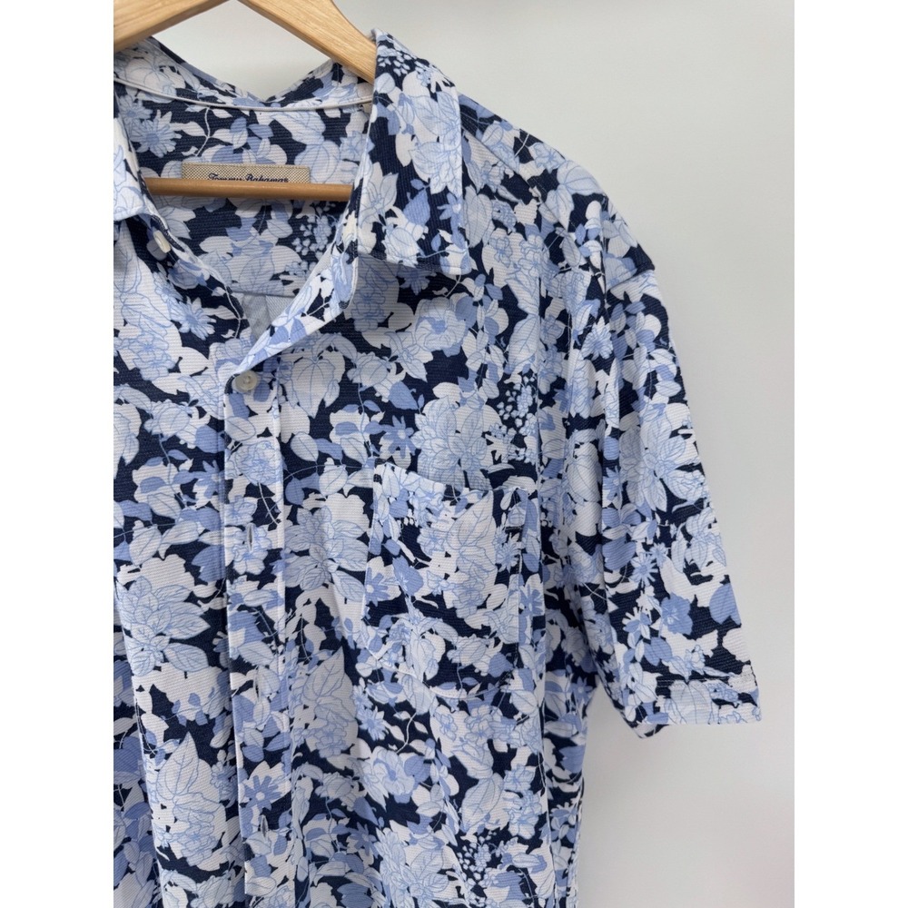 Tommy Bahama Hawaiian Button Up Shirt Mens XXL Blue Floral Coastal Modern